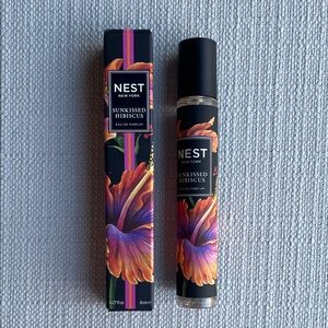 NEST New York Sunkissed Hibiscus travel spray